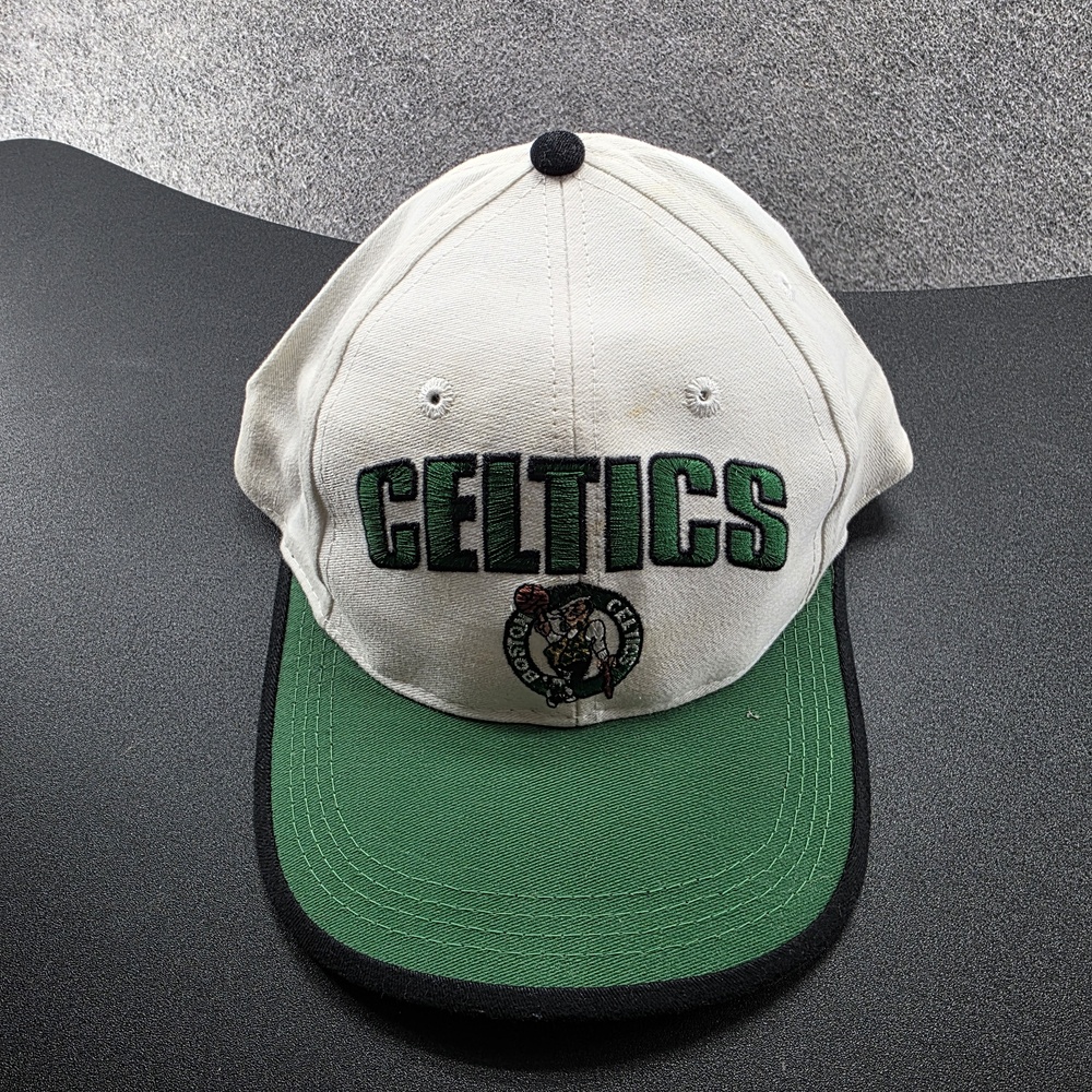 Vintage Boston Celtics Hat Mens One Size White Green NBA Basketball Snap Back